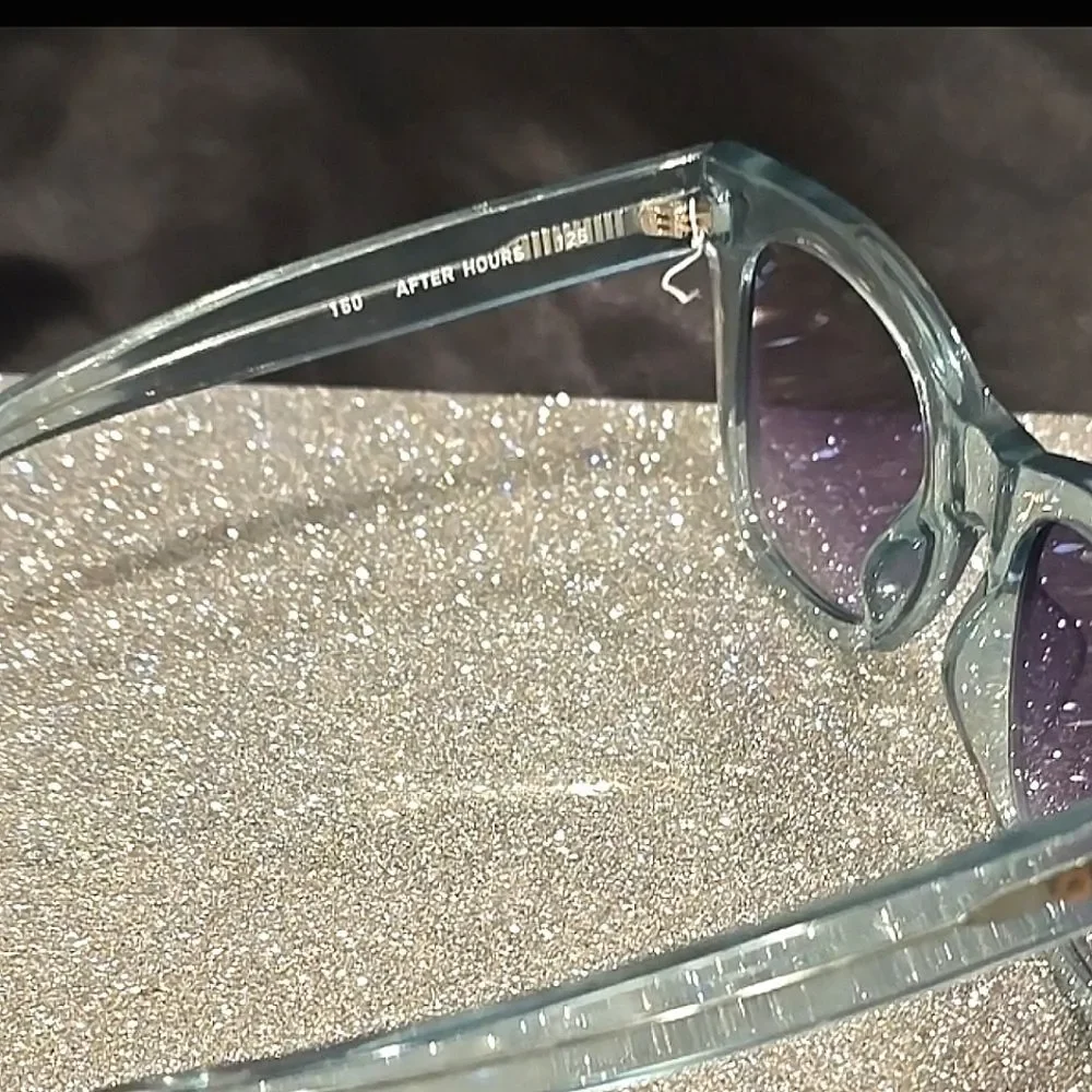 Quay‎ Australia After Hours Sunglasses- Mint